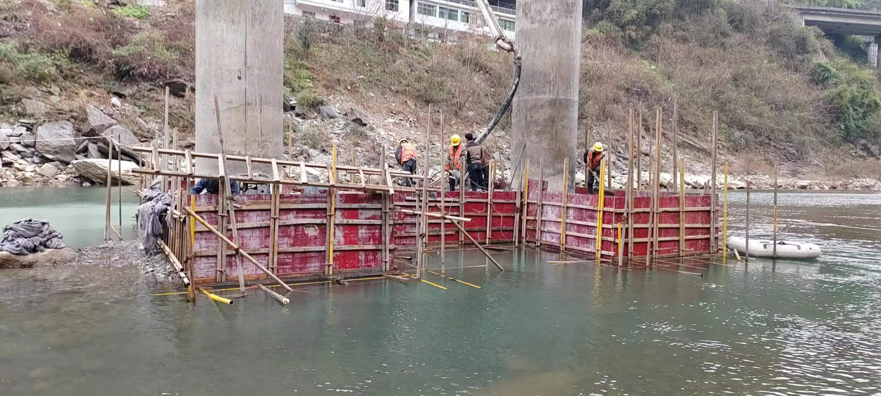 青龙水利工程施工中堤坝渗漏原因以及防渗加固技术